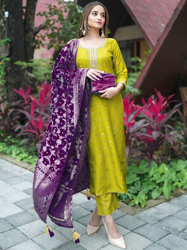 Green Embroidered Kurta Pant with Dupatta (Set of 3)